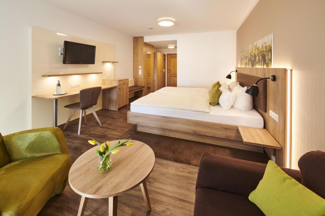 Kreuz-Post Hotel-Restaurant-Spa Vogtsburg Dış mekan fotoğraf