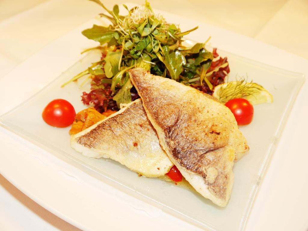 Kreuz-Post Hotel-Restaurant-Spa Vogtsburg Dış mekan fotoğraf